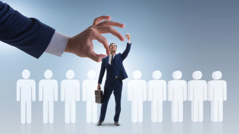 How to recruit MLM distributors